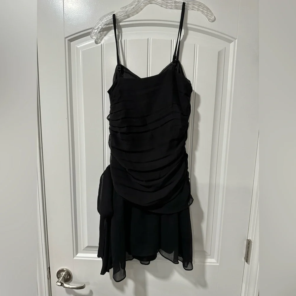 EXPRESS party dress w bow detailing - Picture 2 of 5